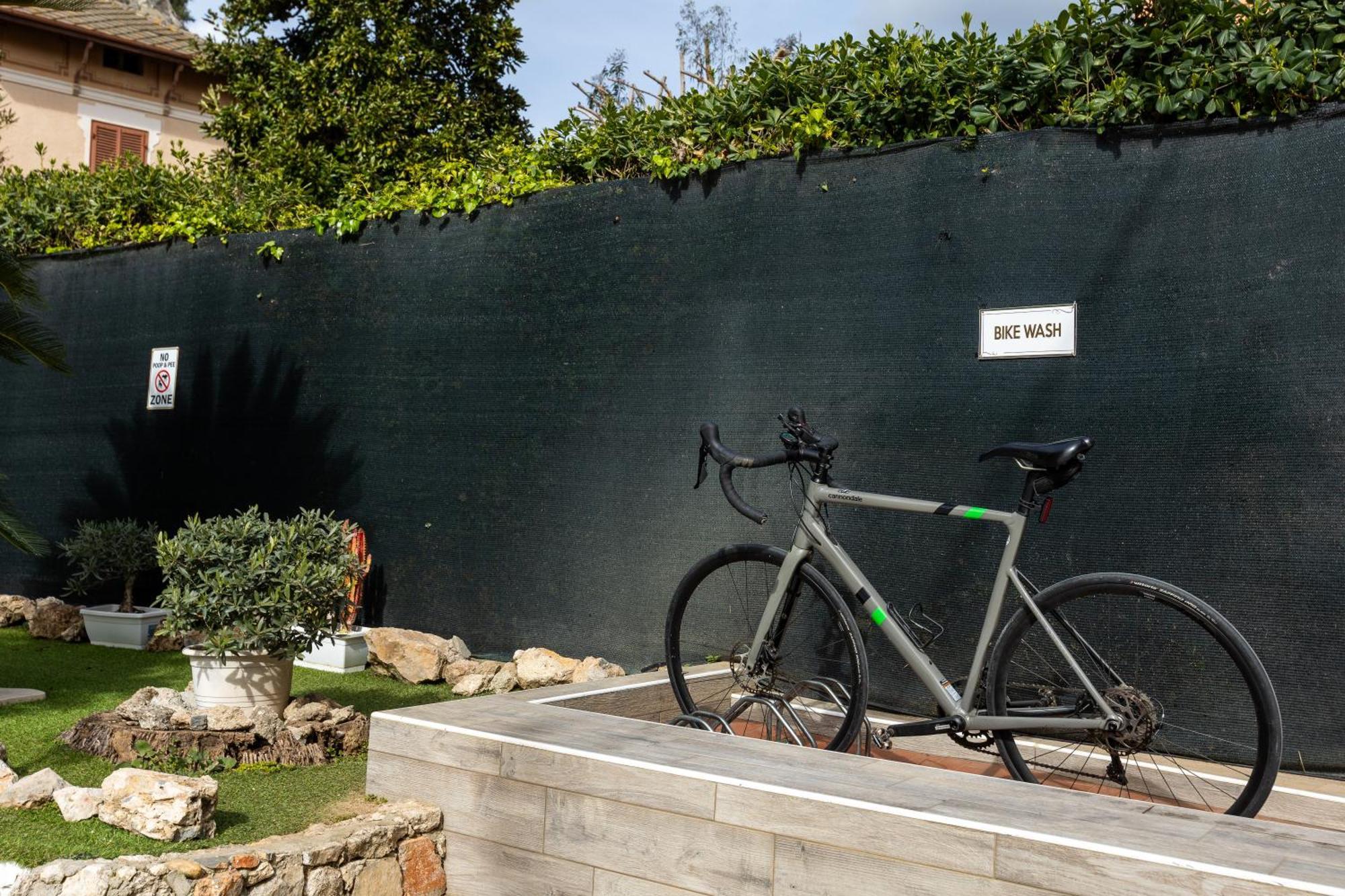 Residence Finale Bike And Beach Finale Ligure Bagian luar foto