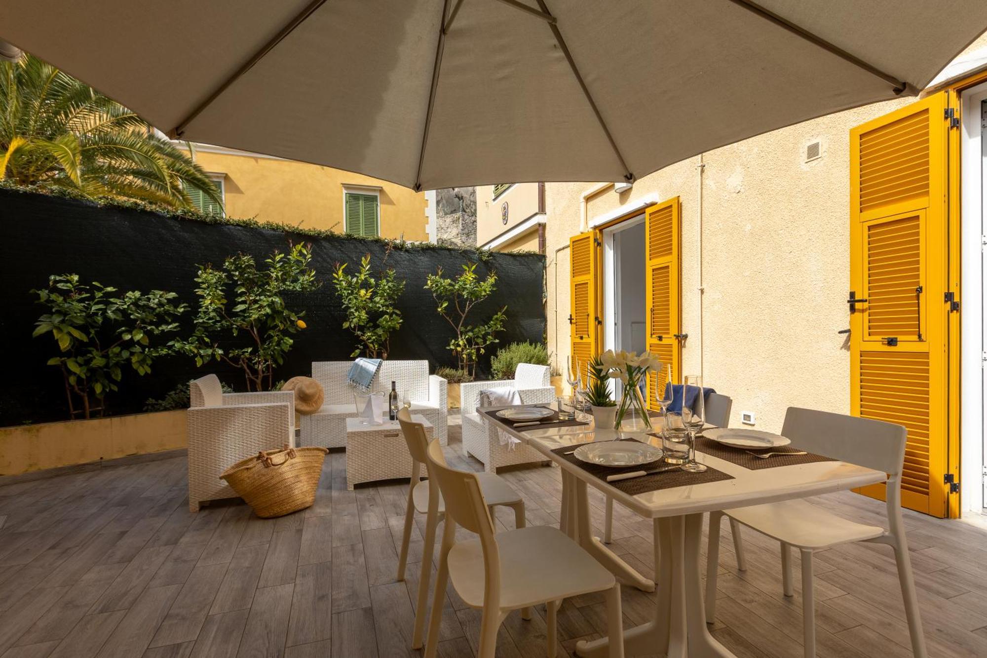 Residence Finale Bike And Beach Finale Ligure Bagian luar foto